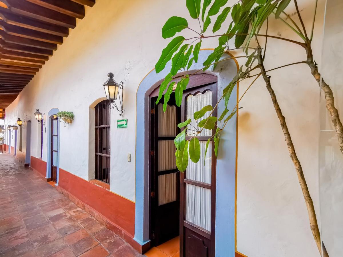 Meson Del Alferez Xalapa Hotel Buitenkant foto